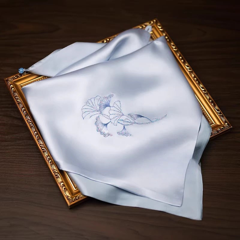 Silk embroidered scarf - 我的商店