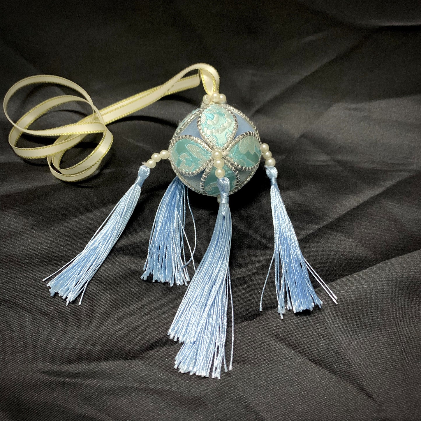 Guangxi handcrafted Zhuang brocade pendant and hydrangea handicraft - 我的商店