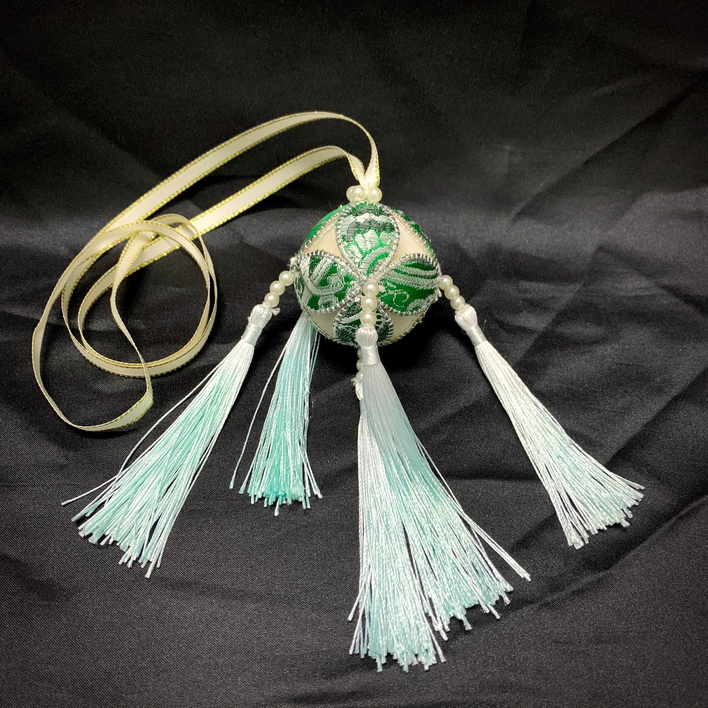 Guangxi handcrafted Zhuang brocade pendant and hydrangea handicraft - 我的商店