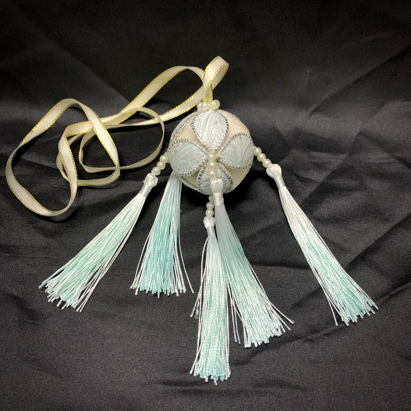 Guangxi handcrafted Zhuang brocade pendant and hydrangea handicraft - 我的商店